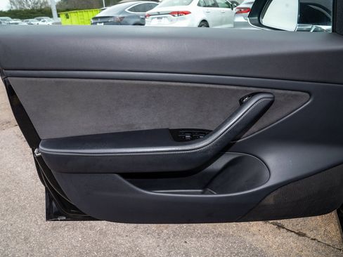 Used 2018 Tesla Model 3 Long Range image 12