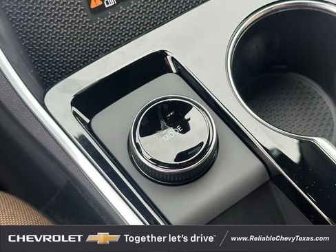 New 2026 Chevrolet Equinox ACTIV w/ Convenience Package III image 21