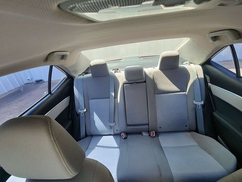 Used 2016 Toyota Corolla LE FWD image 12