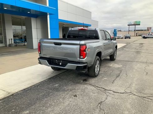 Used 2024 Chevrolet Colorado LT w/ LT Convenience Package III image 7