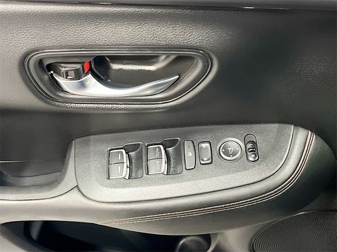 Used 2023 Honda HR-V Sport image 17