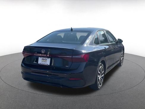 Used 2025 Volkswagen Jetta SE image 12