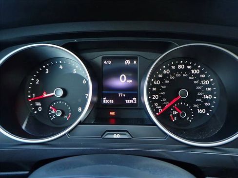 Used 2020 Volkswagen Tiguan SE image 24