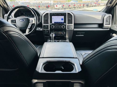 Used 2019 Ford F150 Platinum w/ Equipment Group 701A Luxury AWD/4WD image 30