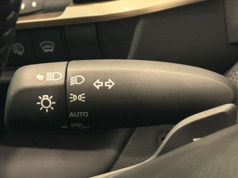 New 2026 Toyota Crown Signia AWD/4WD image 21