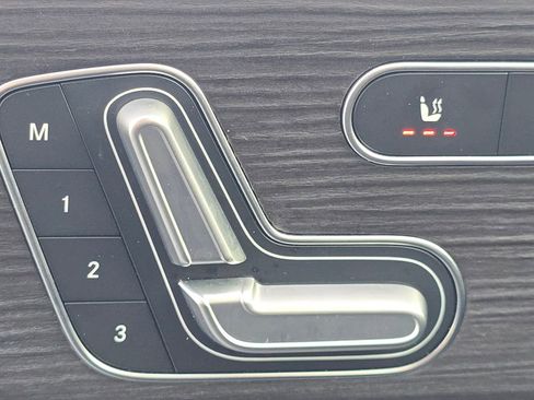 Used 2023 Mercedes-Benz GLB 250 GLB 250 image 6