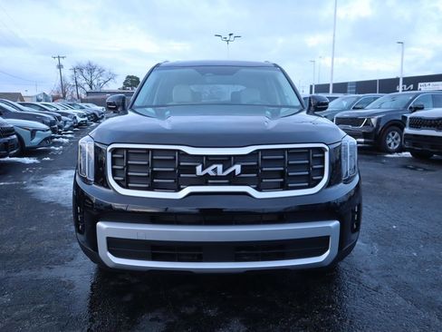 New 2025 Kia Telluride S image 2