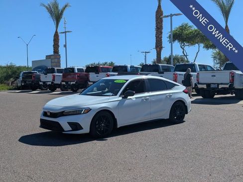 Used 2024 Honda Civic Sport image 2