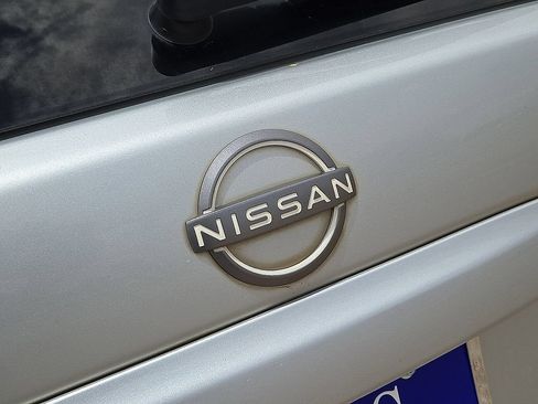 Used 2023 Nissan Murano SV AWD/4WD image 12