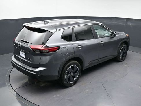 Used 2024 Nissan Rogue SV AWD/4WD image 28