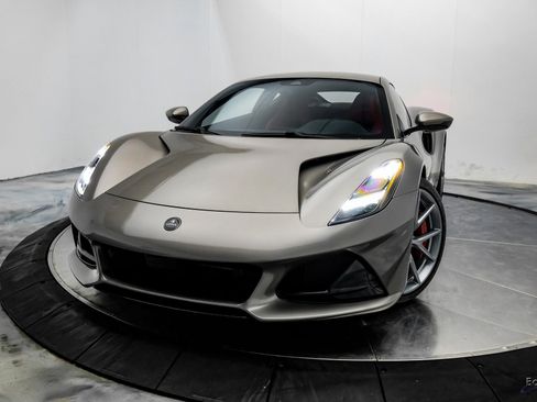 New 2026 Lotus Emira SE image 3