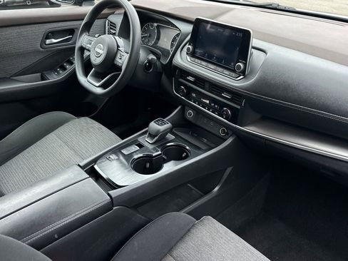 Used 2023 Nissan Rogue SV FWD image 19