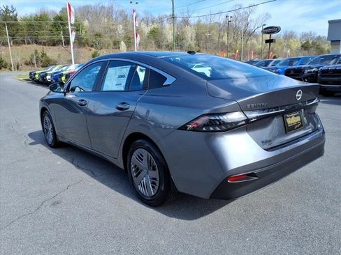 New 2026 Nissan Sentra SV FWD image 3
