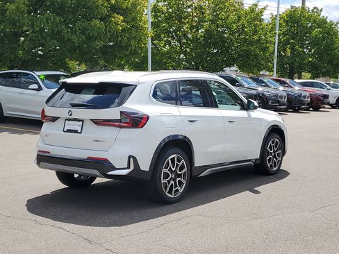 New 2026 BMW X1 xDrive28i w/ Technology Package AWD/4WD image 3