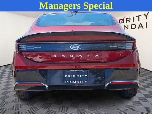 Used 2025 Hyundai Sonata SEL FWD image 5