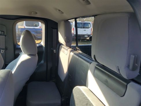 Used 2019 Toyota Tacoma SR5 image 27