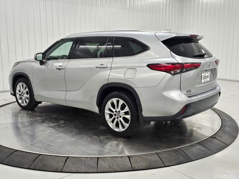 Used 2021 Toyota Highlander Limited image 33
