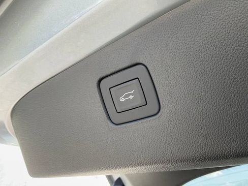 New 2026 Buick Envista Sport Touring w/ Convenience I Package FWD image 17