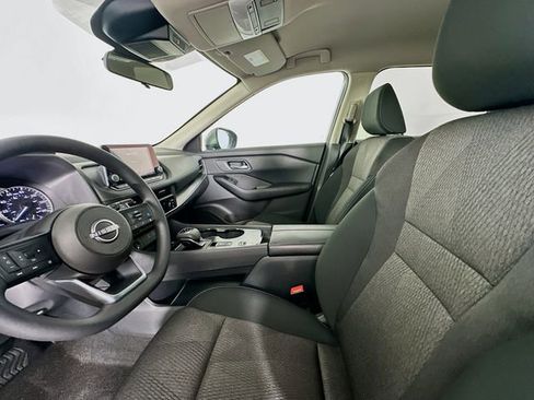 Used 2024 Nissan Rogue SV FWD image 20