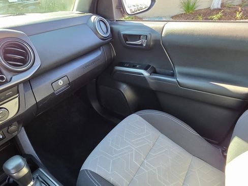 Used 2023 Toyota Tacoma TRD Sport image 35