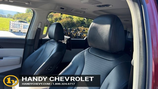 Used 2022 Kia Carnival SX Prestige FWD image 15