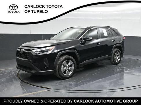Used 2025 Toyota RAV4 XLE w/ Convenience Package FWD image 1