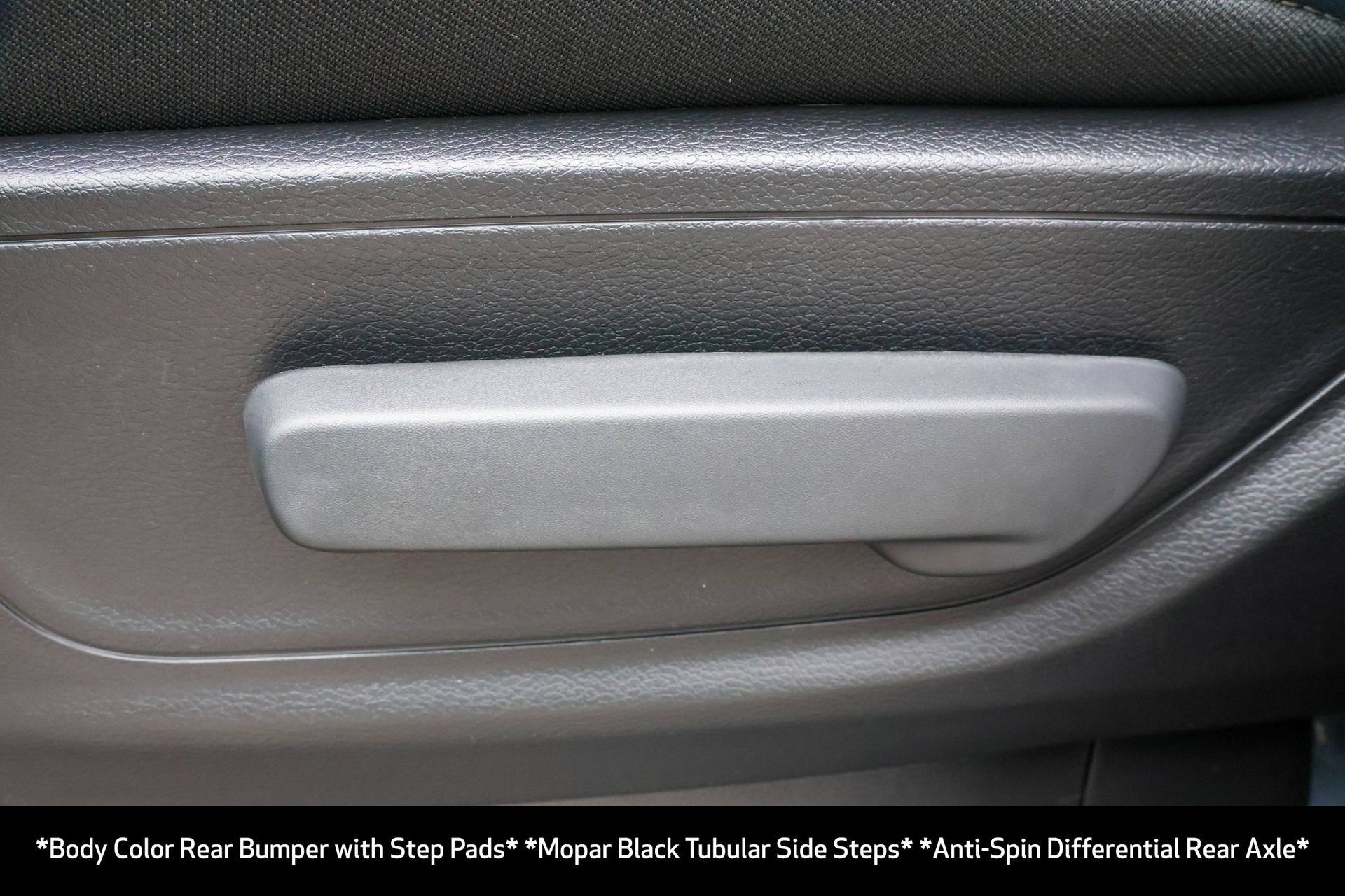 New 2026 RAM 1500 Express AWD/4WD image 7