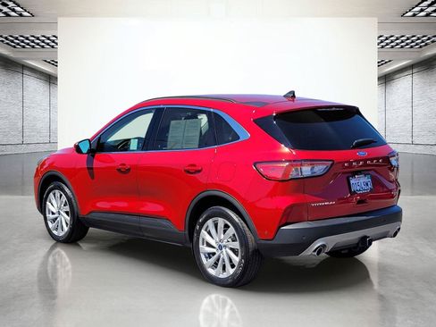 Used 2022 Ford Escape Titanium w/ Titanium Elite Package AWD/4WD image 9