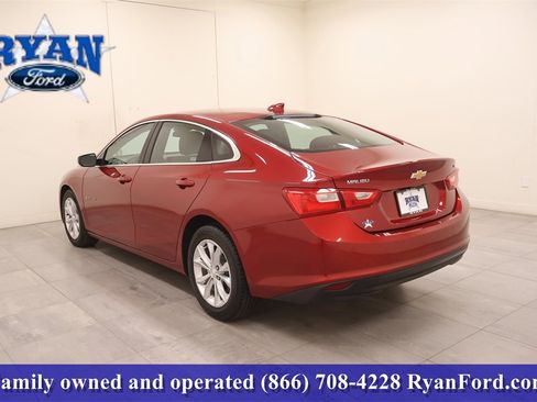 Used 2024 Chevrolet Malibu LT image 3