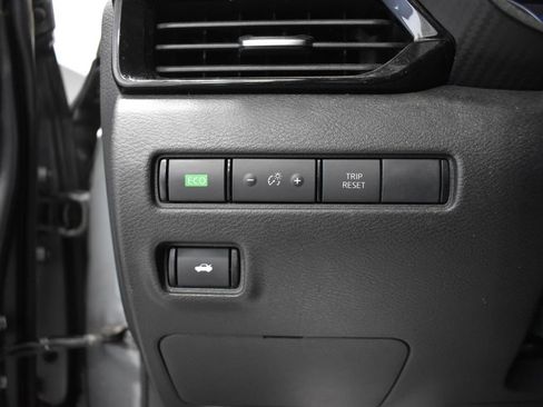 Certified 2023 Nissan Sentra SV w/ All-Weather Package FWD image 10