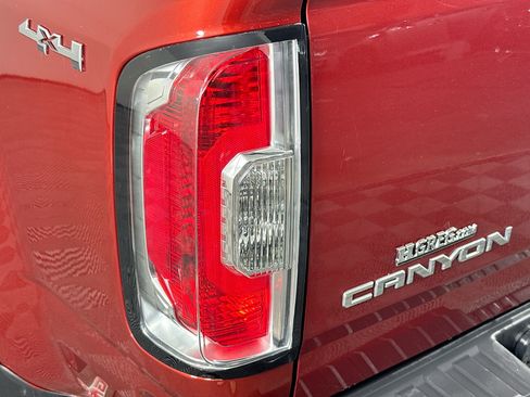 Used 2016 GMC Canyon SLT image 34