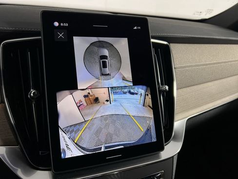 New 2026 Volvo XC90 B6 Plus w/ Protection Package Premier image 22