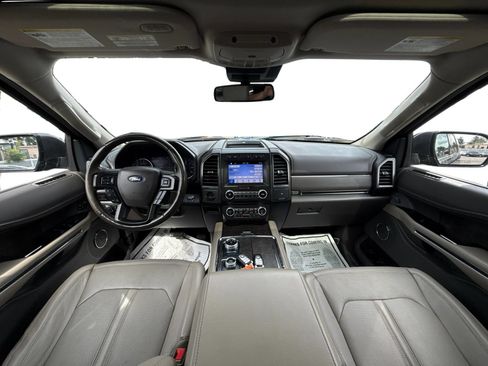 Used 2018 Ford Expedition Limited w/ Equipment Group 302A AWD/4WD image 22