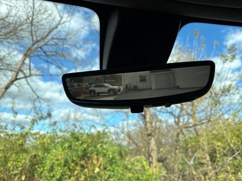 Used 2022 Chevrolet Silverado 2500 LTZ w/ LTZ Plus Package image 15