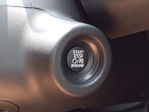 New 2024 RAM ProMaster 3500 w/ Premium Convenience Group image 11