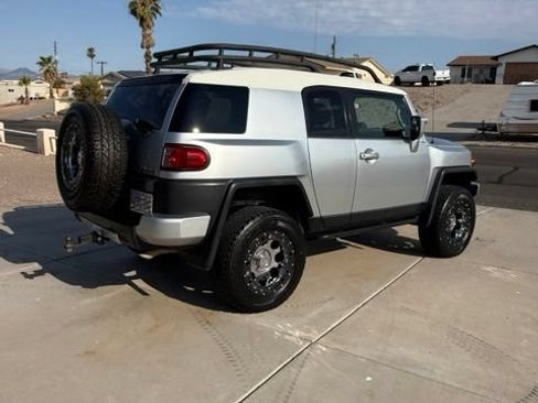 Used 2008 Toyota FJ Cruiser 4WD w/ Upgrade Pkg 2 image 6