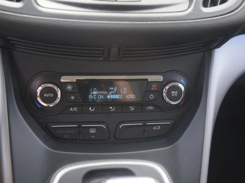 Used 2013 Ford C-MAX SE FWD image 12