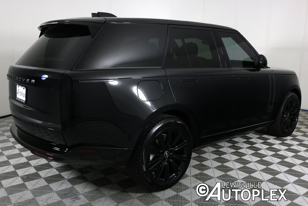 Used 2025 Land Rover Range Rover SE AWD/4WD image 5