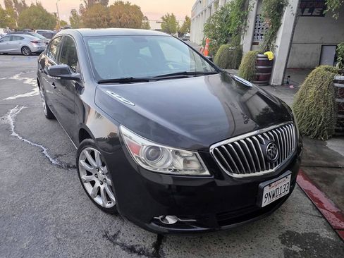 Used 2013 Buick LaCrosse Touring FWD image 3