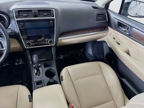 Used 2019 Subaru Outback 2.5i Limited AWD/4WD image 28
