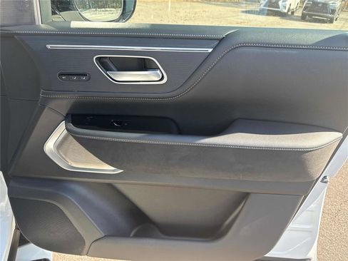 Certified 2025 INFINITI QX80 Sensory image 24