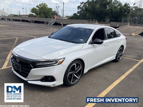 Used 2021 Honda Accord Sport image 2