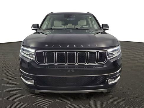 Used 2022 Jeep Wagoneer Series III image 2