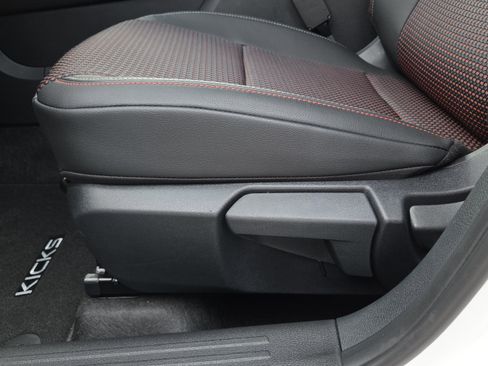 New 2026 Nissan Kicks SR FWD image 15