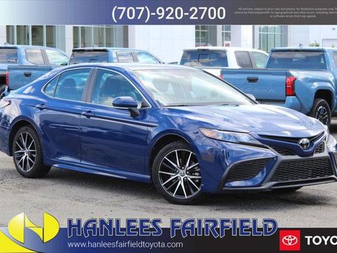 Certified 2023 Toyota Camry SE FWD image 1