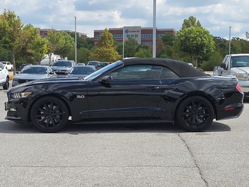 Used 2017 Ford Mustang GT Premium w/ Equipment Group 401A RWD image 3