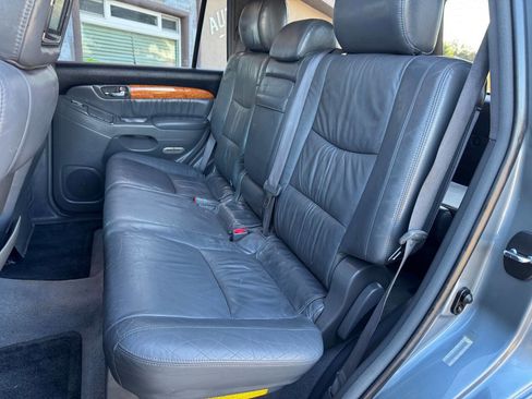 Used 2004 Lexus GX 470 Base 4WD 4dr SUV image 13