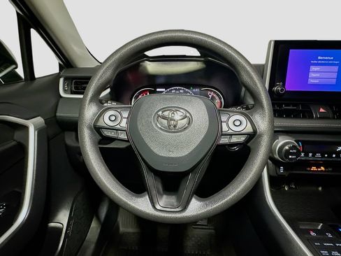 Used 2024 Toyota RAV4 XLE AWD/4WD image 10