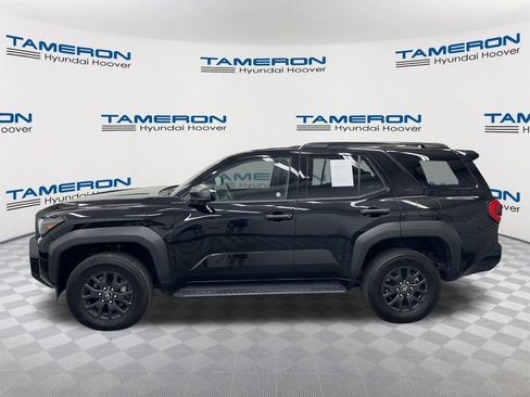 Used 2025 Toyota 4Runner SR5 AWD/4WD image 2