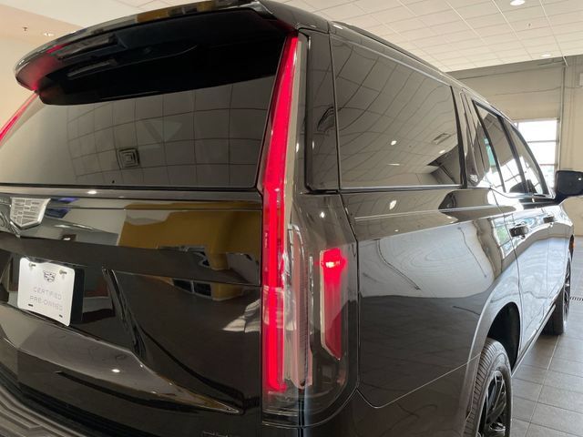 Certified 2023 Cadillac Escalade Sport Platinum w/ LPO, ONYX Package AWD/4WD image 10